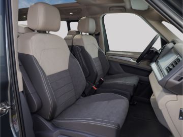 Volkswagen T7 Multivan Edition 2.0 TDI Lang  Pano Matrix LE