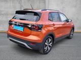Volkswagen T-Cross 1.0 TSI Life Navi ACC 17 Zoll Alu - Volkswagen T-Cross in Halle