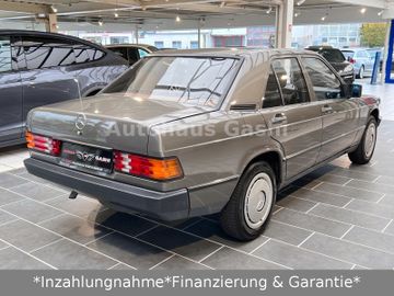 Fahrzeugabbildung Mercedes-Benz 230*1.Hand*Oldtimer H-Kennzeichen*5.Gang*Servo*