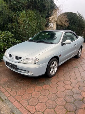 Renault Megane Cabriolet Dynamique 1.6 16V.TÜV 8.2026