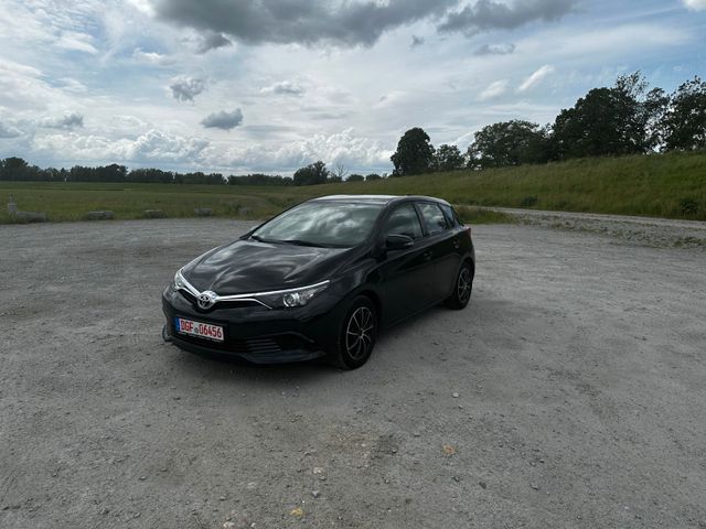 Toyota Auris Cool-2.Hand-Navi-Kamara-Klima-Shz