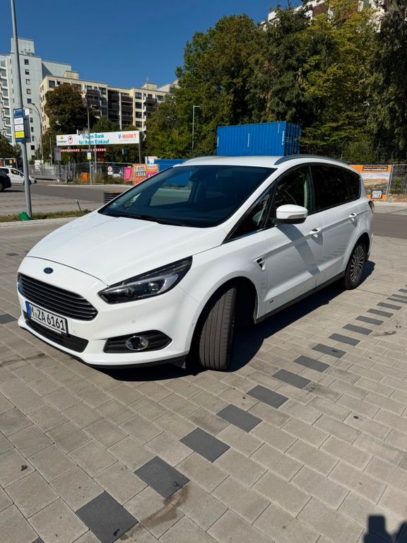 Image of Ford S-Max