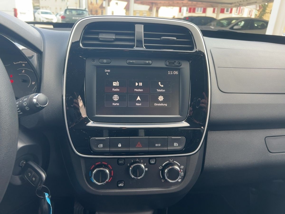 Fahrzeugabbildung Dacia Spring Essential 45 Kamera CCS