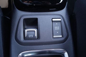 Bild 13 Opel Corsa F GS. 1.2 Direct Injektion AT8