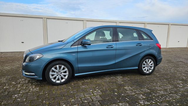 Mercedes-Benz B 200 BlueEFFICIENCY Edition 1, Automatik