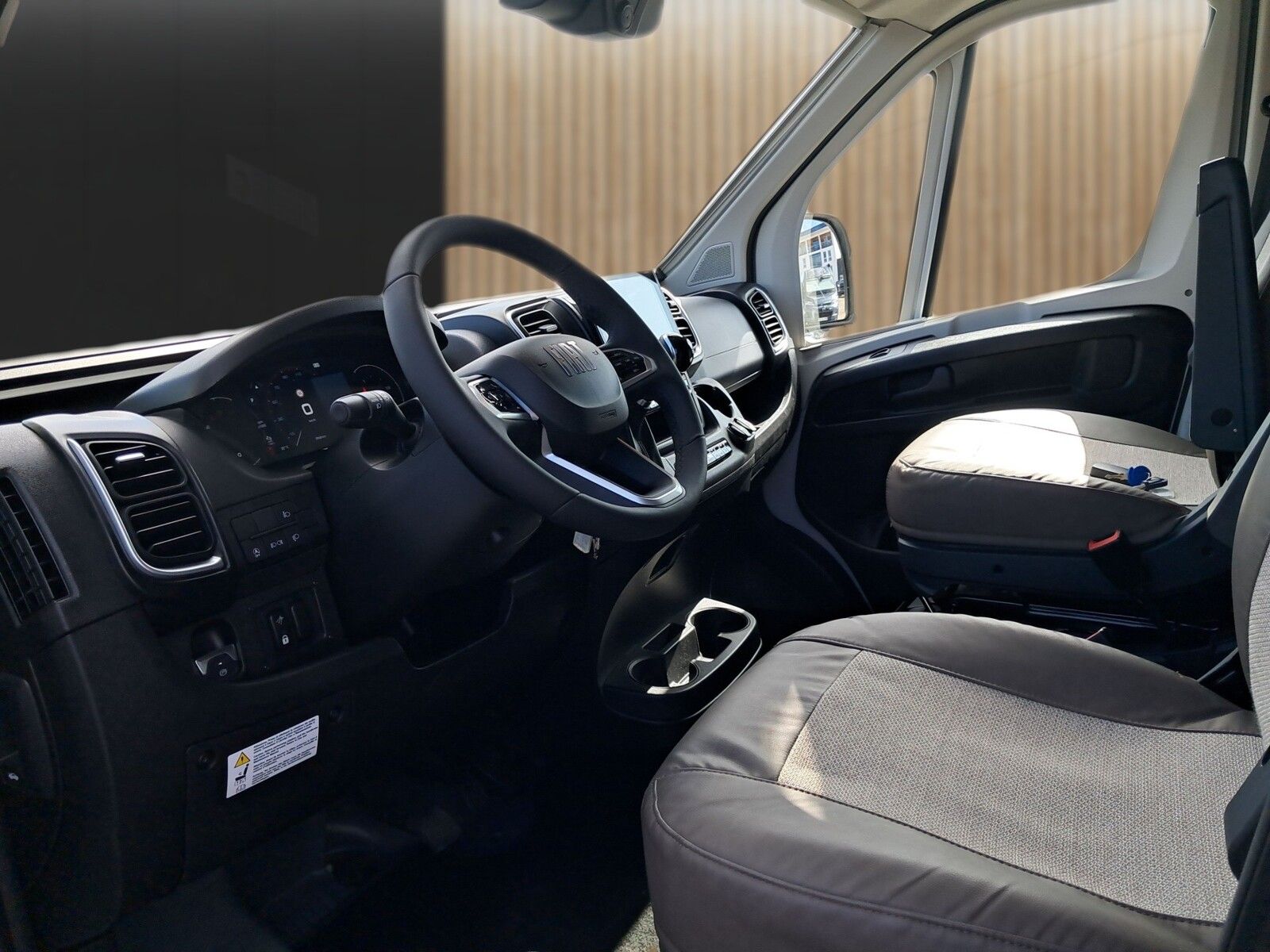 Fahrzeugabbildung Eura Mobil Profila RS PRS 720 EB RückfahrCAM, 180 PS Autom.