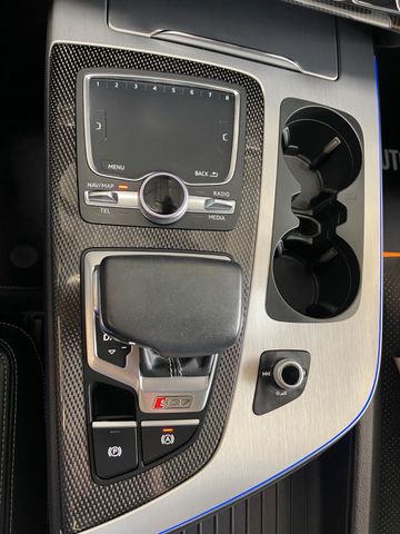 Audi SQ7 4.0 TDI quattro *PANO*HUD*MATRIX*AHK*S-LINE*