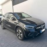 Mercedes-Benz GLA 220 d Progressive AHK Multibeam Night Paket