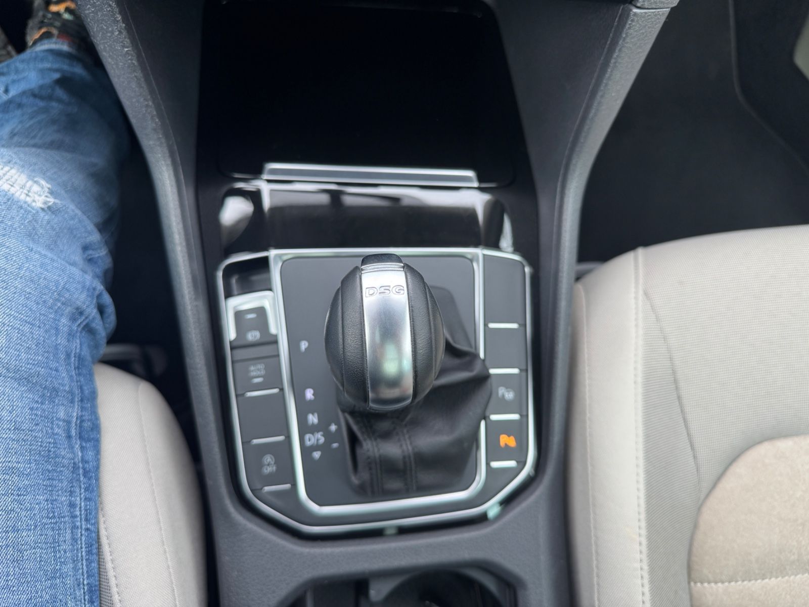 Fahrzeugabbildung Volkswagen Golf Sportsvan VII Highline Panorama+Navi+Xenon