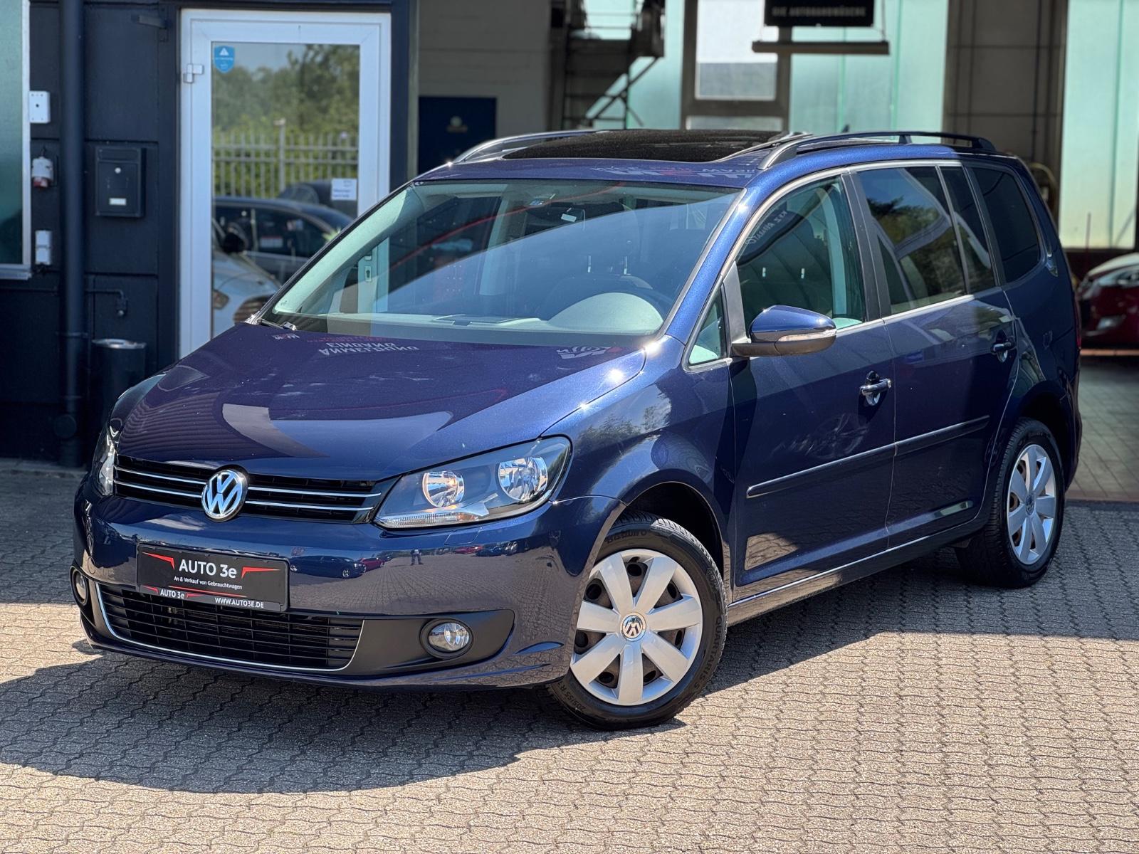 Volkswagen Touran Comfortline BMT Navi Panorama PDC 7.Sitze