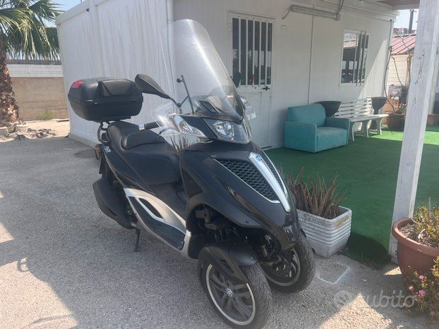 Piaggio MP3 300 -2011