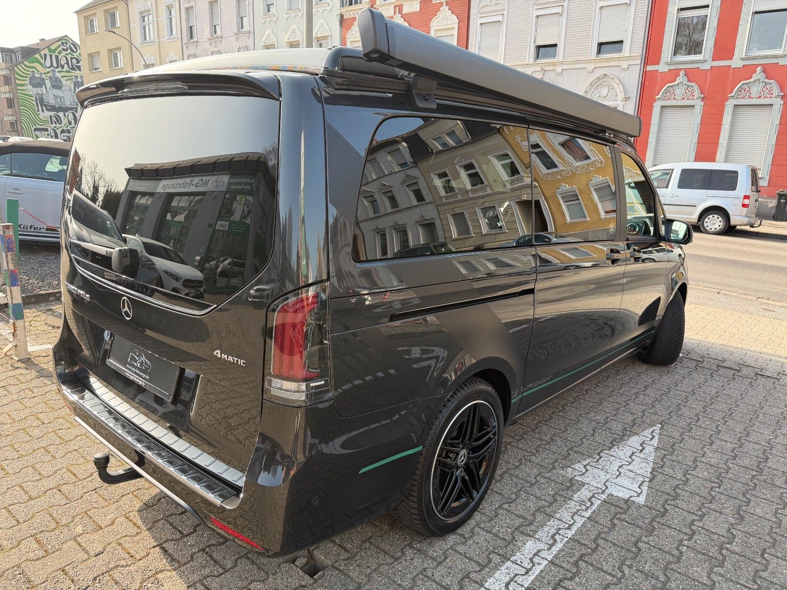 Fahrzeugabbildung Mercedes-Benz V300 d MARCO POLO AMG LINE VOLL NIVELLIERUNG