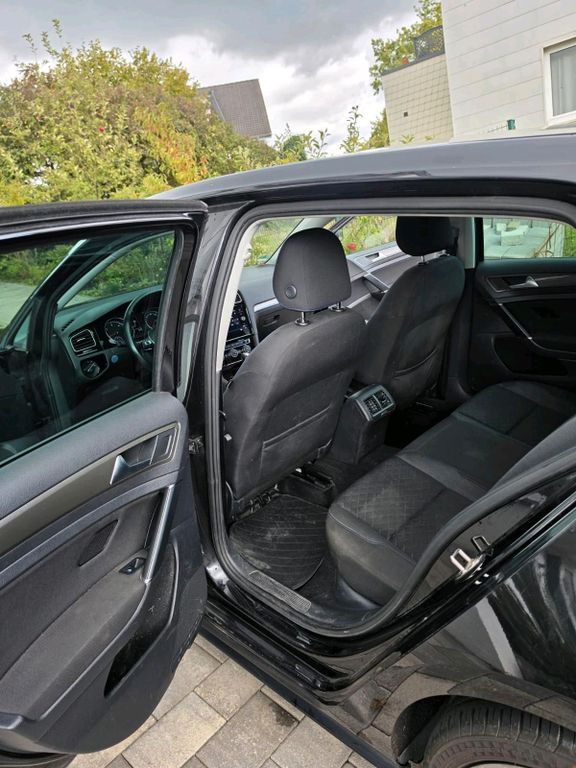 Image of Volkswagen Golf