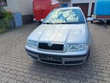 Skoda Octavia 1.8 Turbo Laurin & Klement (Autom.) ... - Skoda Octavia aus 2001: Kombi
