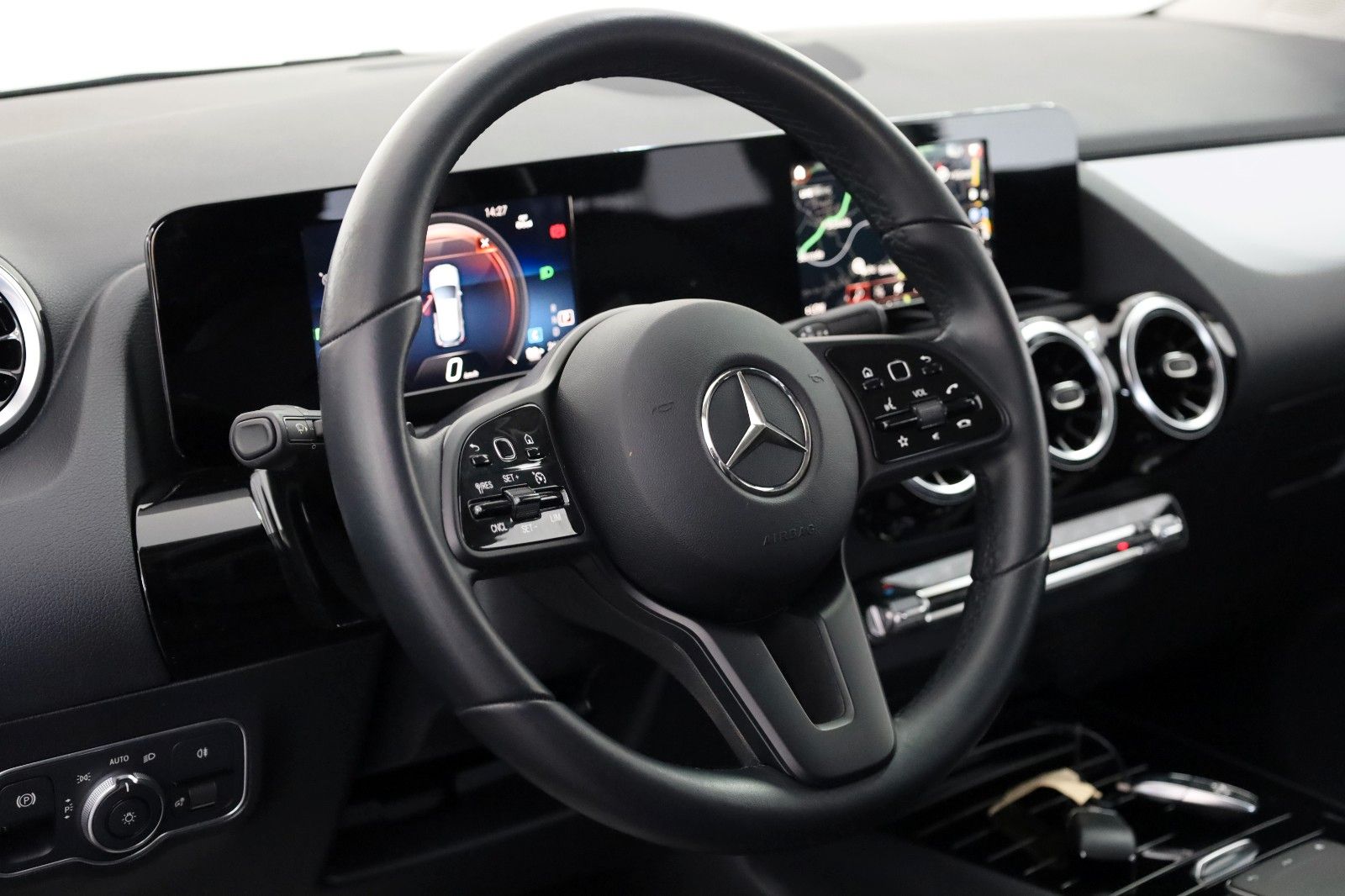 Fahrzeugabbildung Mercedes-Benz GLA 250 e Style,TLeder,Navi,LED,Kamer,CarPlay+WR