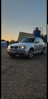 BMW X3 2.5i M-Paket *wenig km* - BMW X3 M: Paket