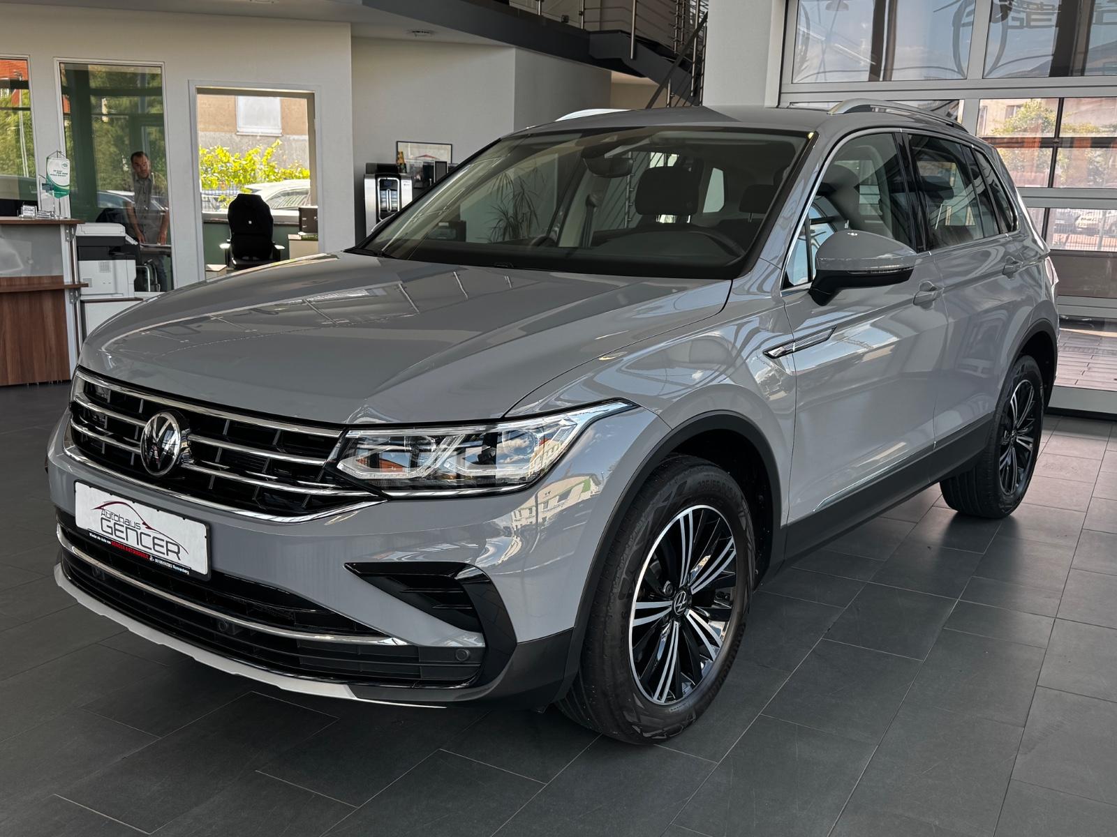 Volkswagen Tiguan Elegance 4M. 2.0 TDI"Matrix/AHK/Standhzg"