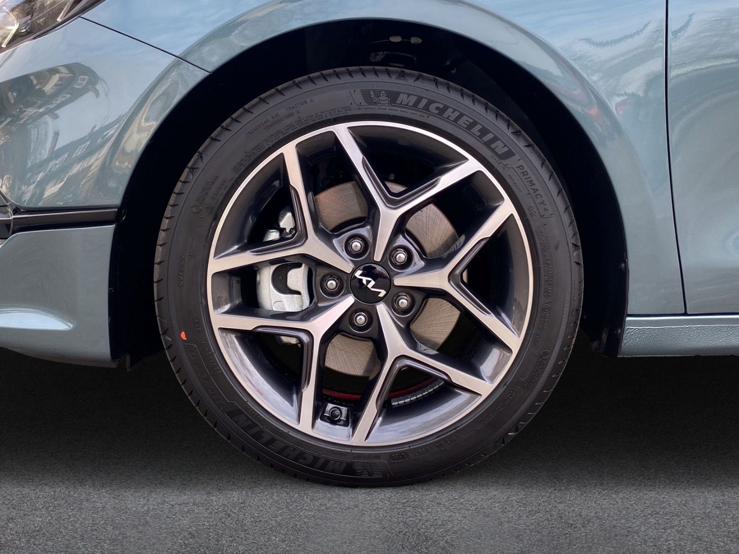 Fahrzeugabbildung Kia Ceed Kia ULTIMATE EDITION 1.5 T-GDI *STYLE-PAKET