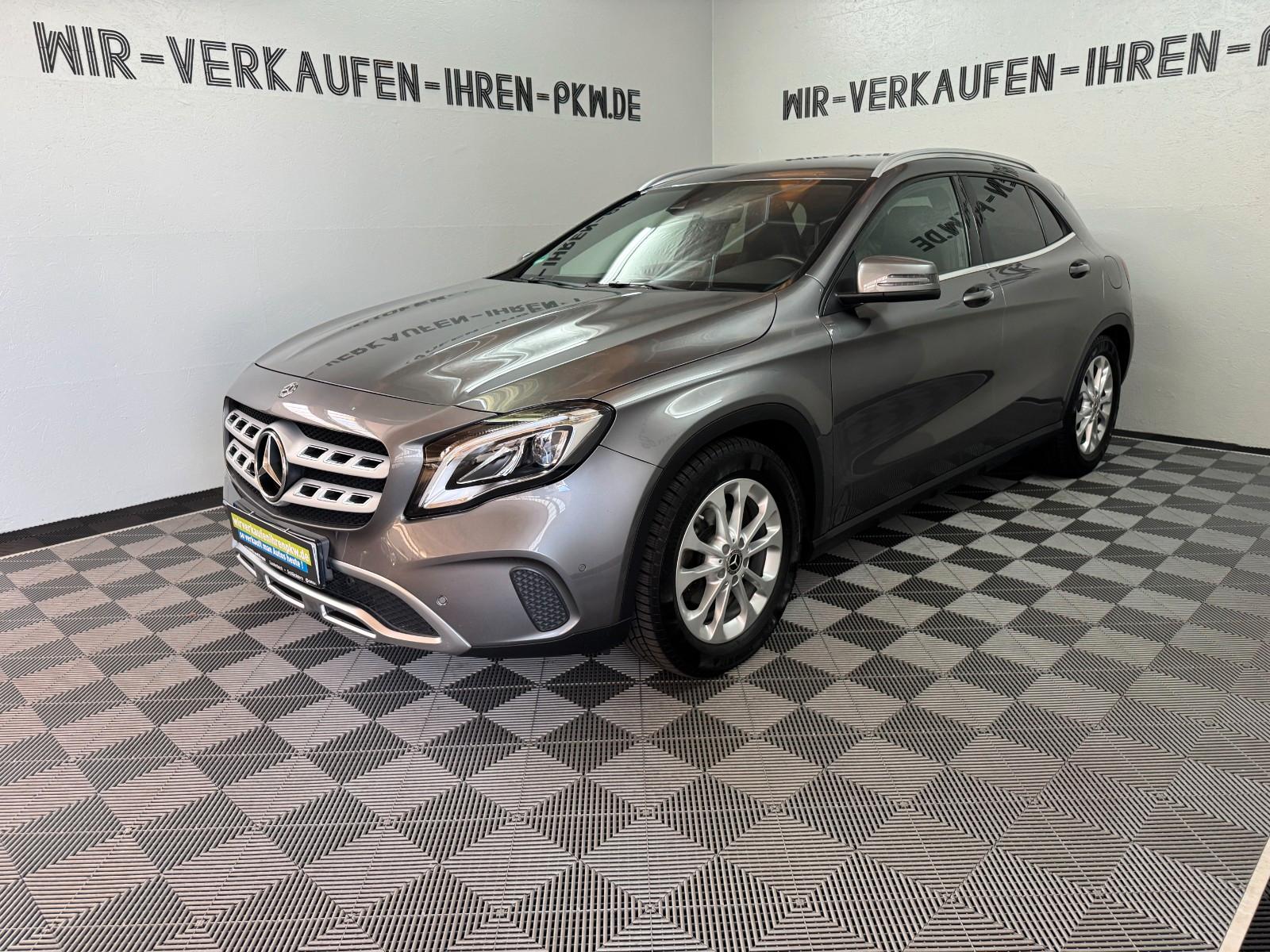 Mercedes-Benz GLA 180 Urban  8x Räder TÜV NEU Mercedes History