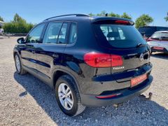 Fahrzeugabbildung Volkswagen Tiguan 2.0 TDI AAC SHZ AHK NAVI PDC GRA USB