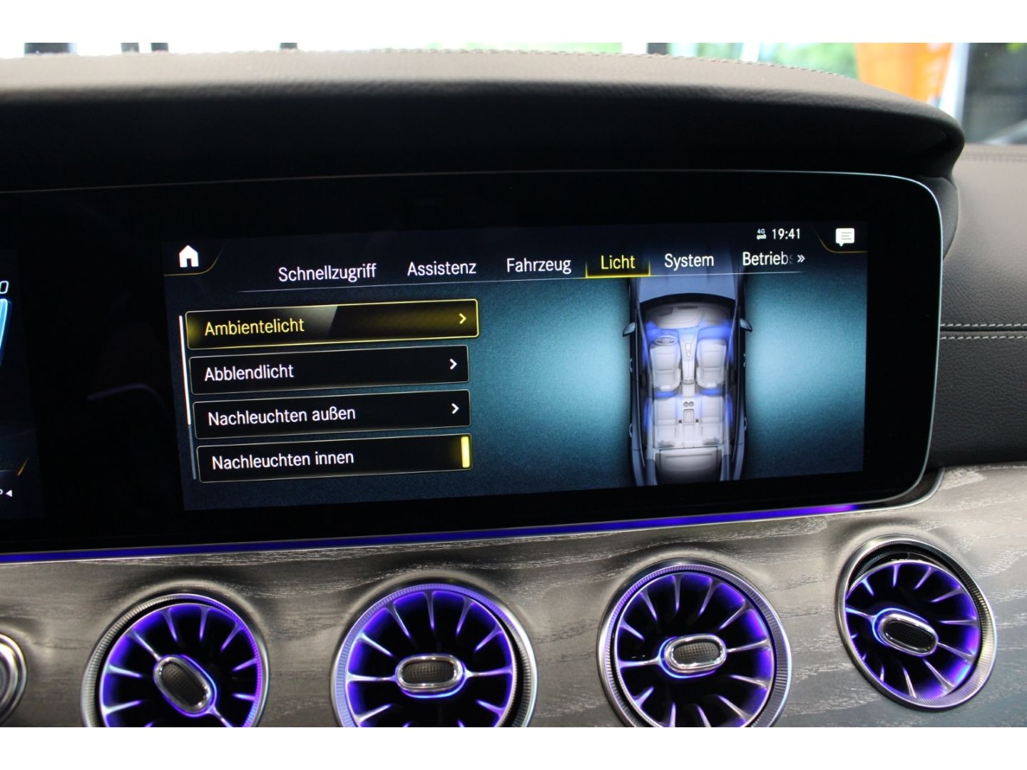 Fahrzeugabbildung Mercedes-Benz AMG GT 43 4Matic+ LED*GSD*MWST*Burmester*360°