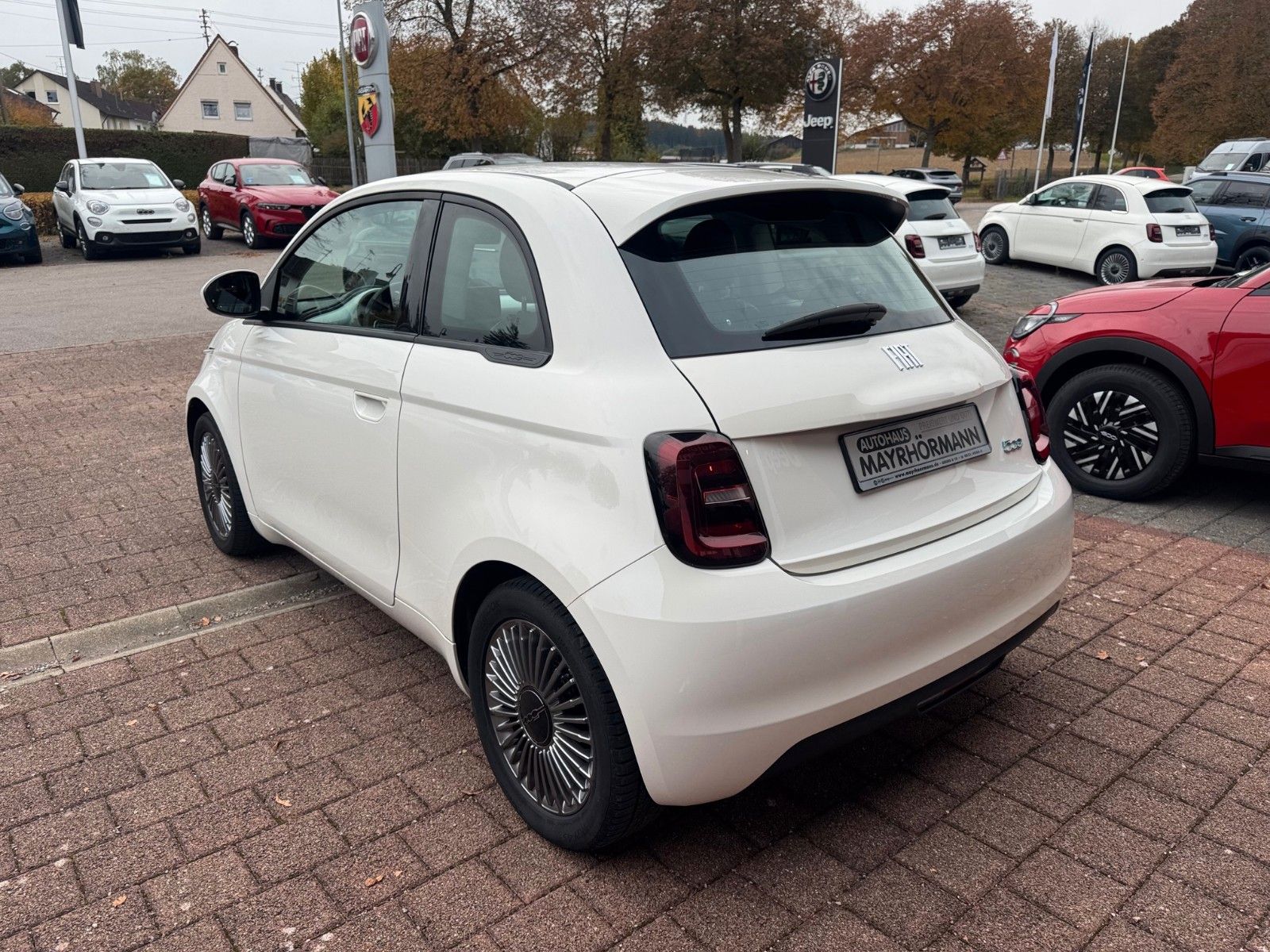 Fahrzeugabbildung Fiat 500e