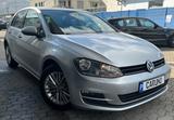 Volkswagen Golf VII Lim. Cup 1.6 TDI l NAVI l SHZ l TÜV l