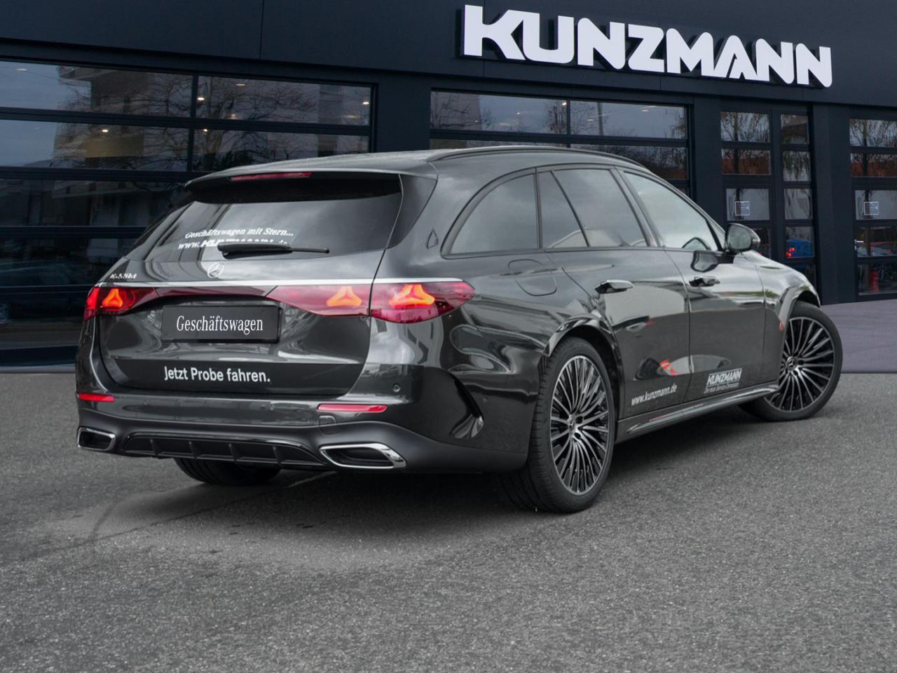 Mercedes-Benz E 220 d T-Modell AMG Night Panorama AHK Distroni