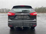 Nissan Qashqai 1.2 116PS DIG-T Visia 56751 - Nissan Qashqai: Limousine