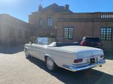 Mercedes-Benz 220