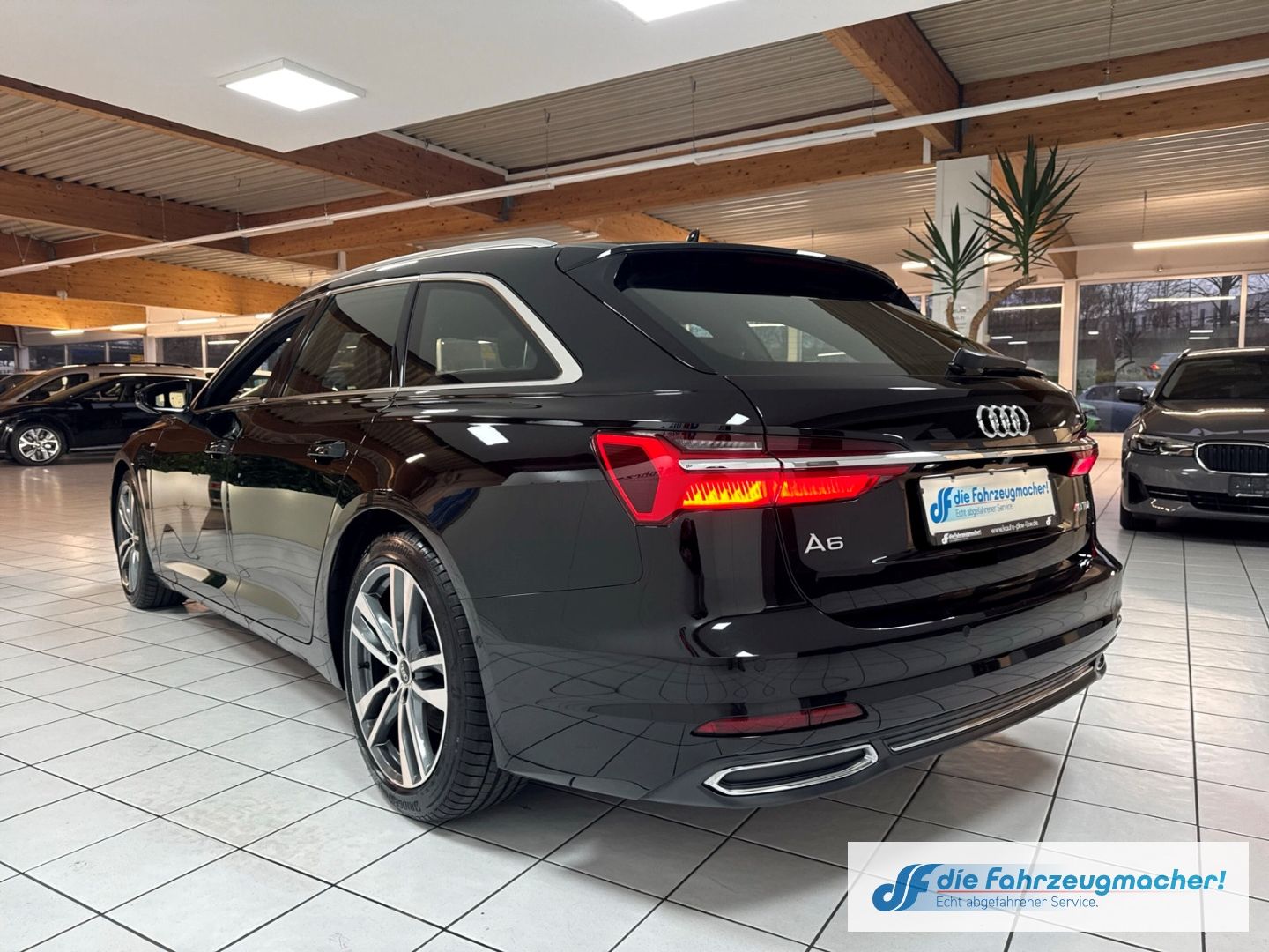 Fahrzeugabbildung Audi A6 Avant 40 TDI sport S-line Sportpaket AHK-klap