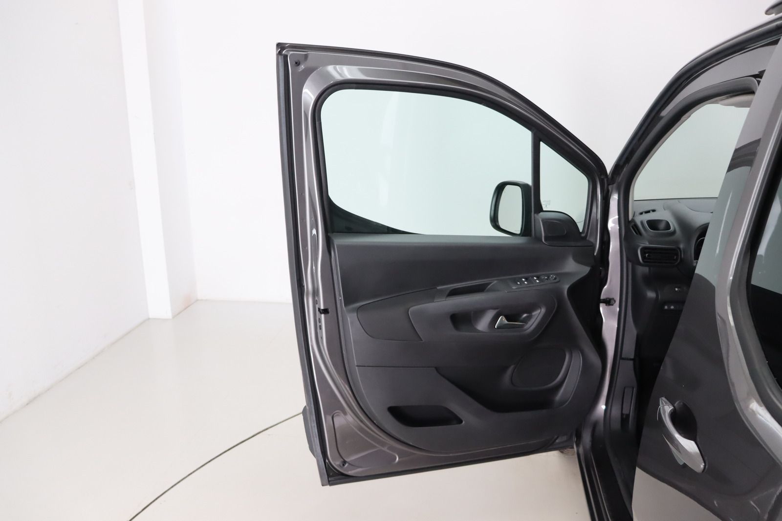 Fahrzeugabbildung Citroën Berlingo 1.Hand * wenig km MPV Shine M