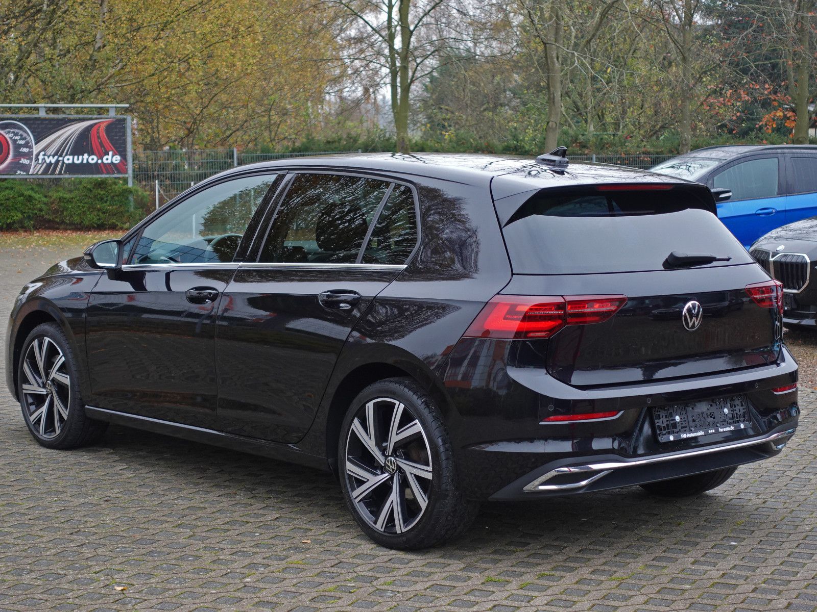 Fahrzeugabbildung Volkswagen Golf 2.0 TSI DSG 4MOTION Style IQ.Light Assist.