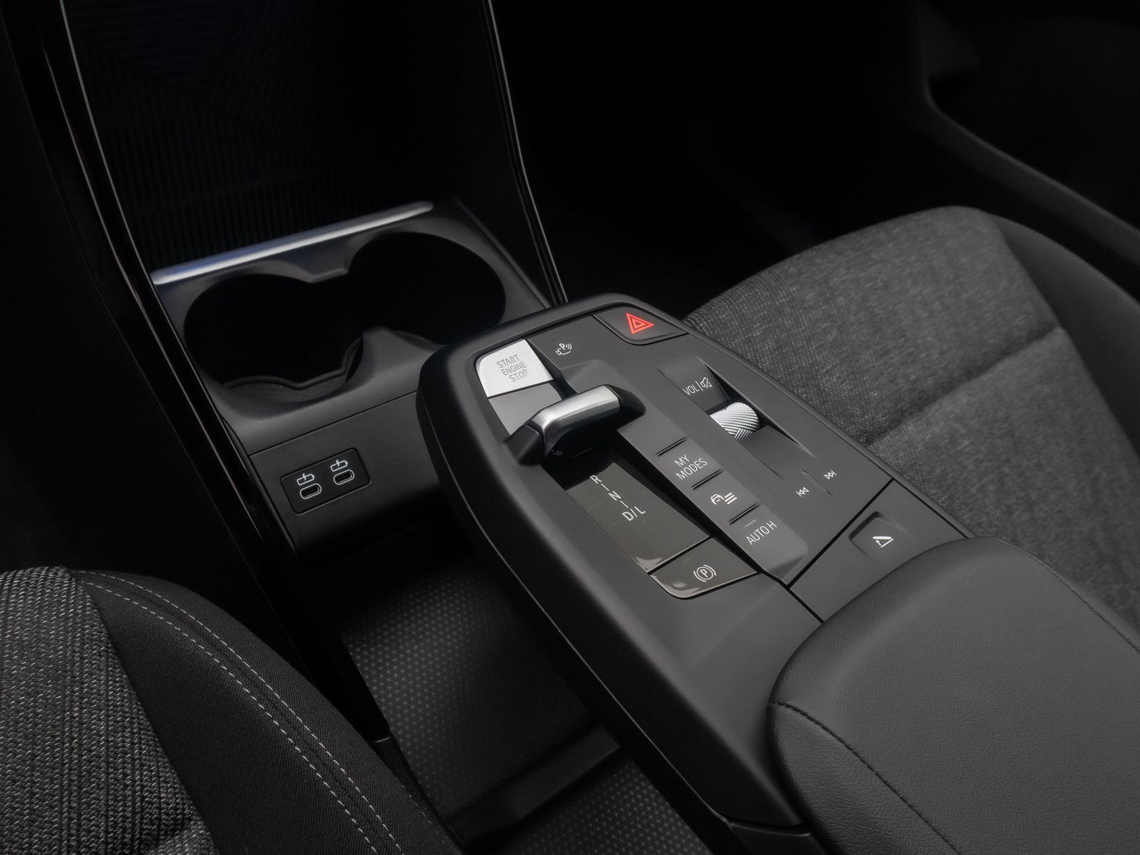 Fahrzeugabbildung BMW X1 sD18d GeschwindigReg DAB Kamera DigitalKey