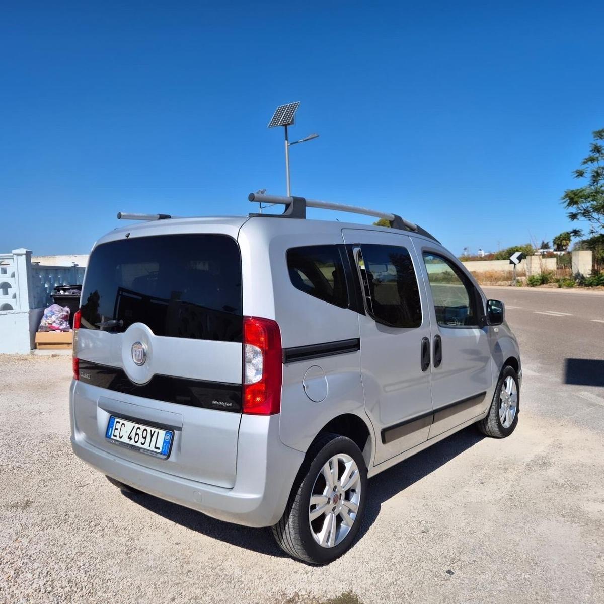 Fiat Qubo 2010 — салон