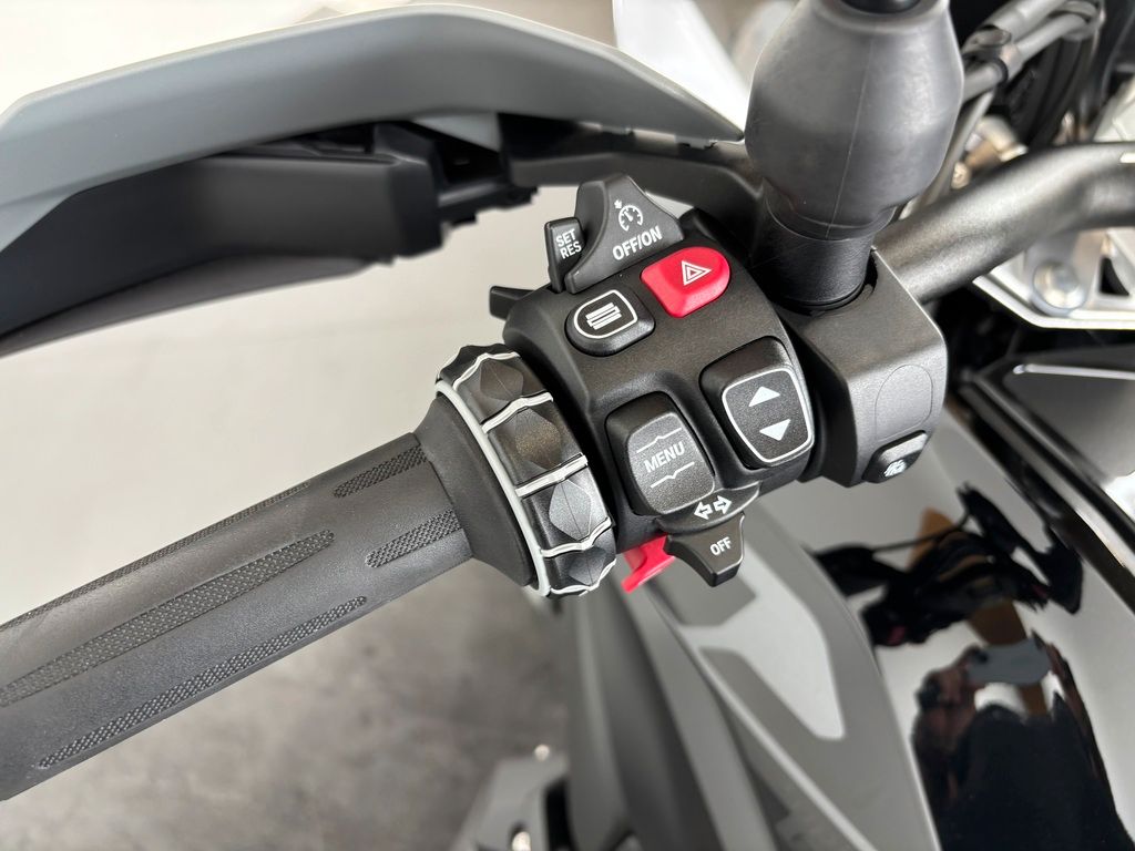Fahrzeugabbildung BMW R 1300 GS  ASA *4 PAKETE *TOP-ZUSTAND *1.HAND