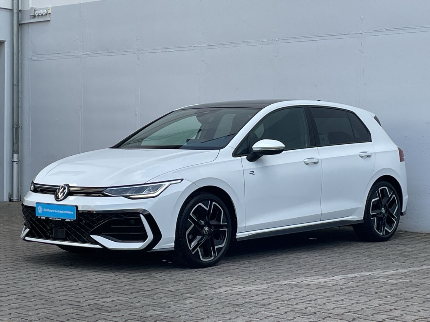 Golf VIII 1.5 eTSI DSG R-Line Pano/Standhzg/Kame