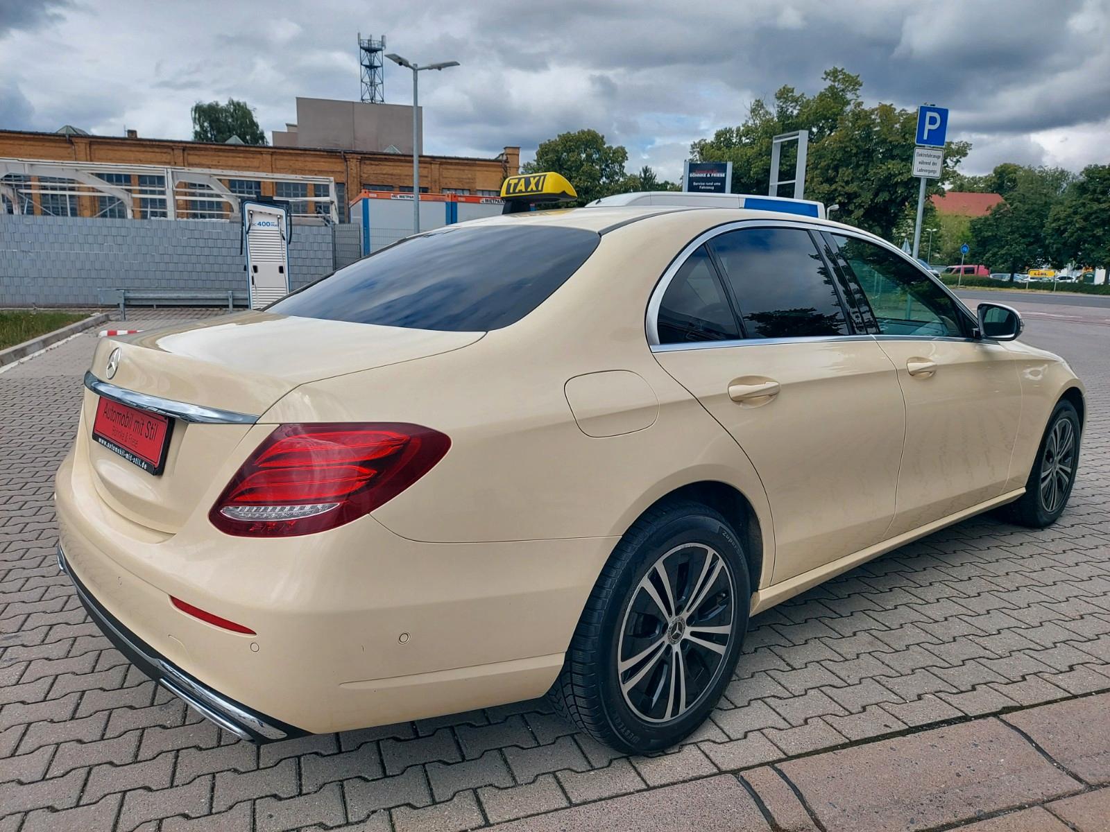 Mercedes-Benz E 220 E Limousine E 220 d Taxi Navi Kamera