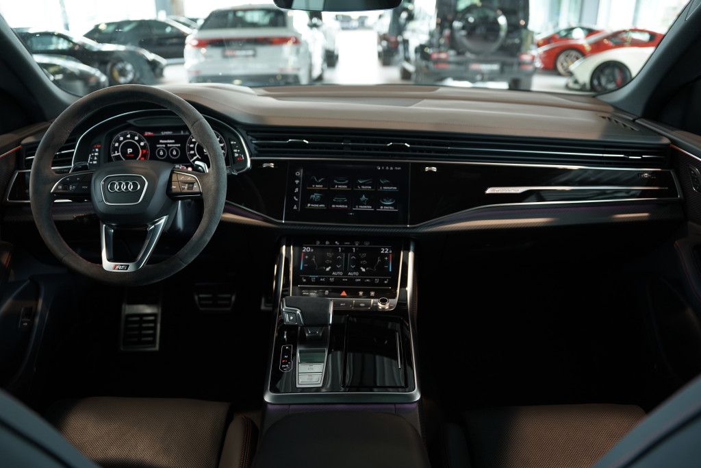 Audi Rsq8