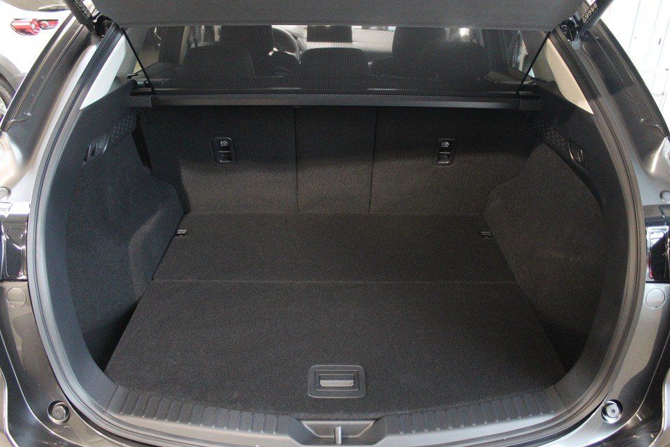 Fahrzeugabbildung Mazda CX-5 M-Hybrid ADVANTAGE G-165 NAVI ACAA 360° 19"