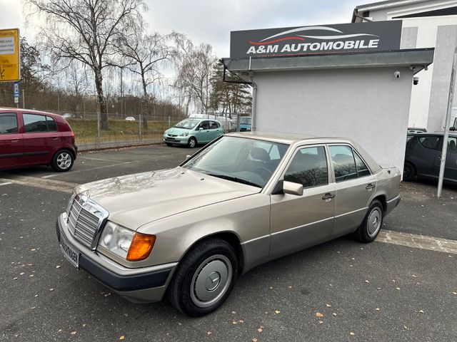 Mercedes-Benz E 230