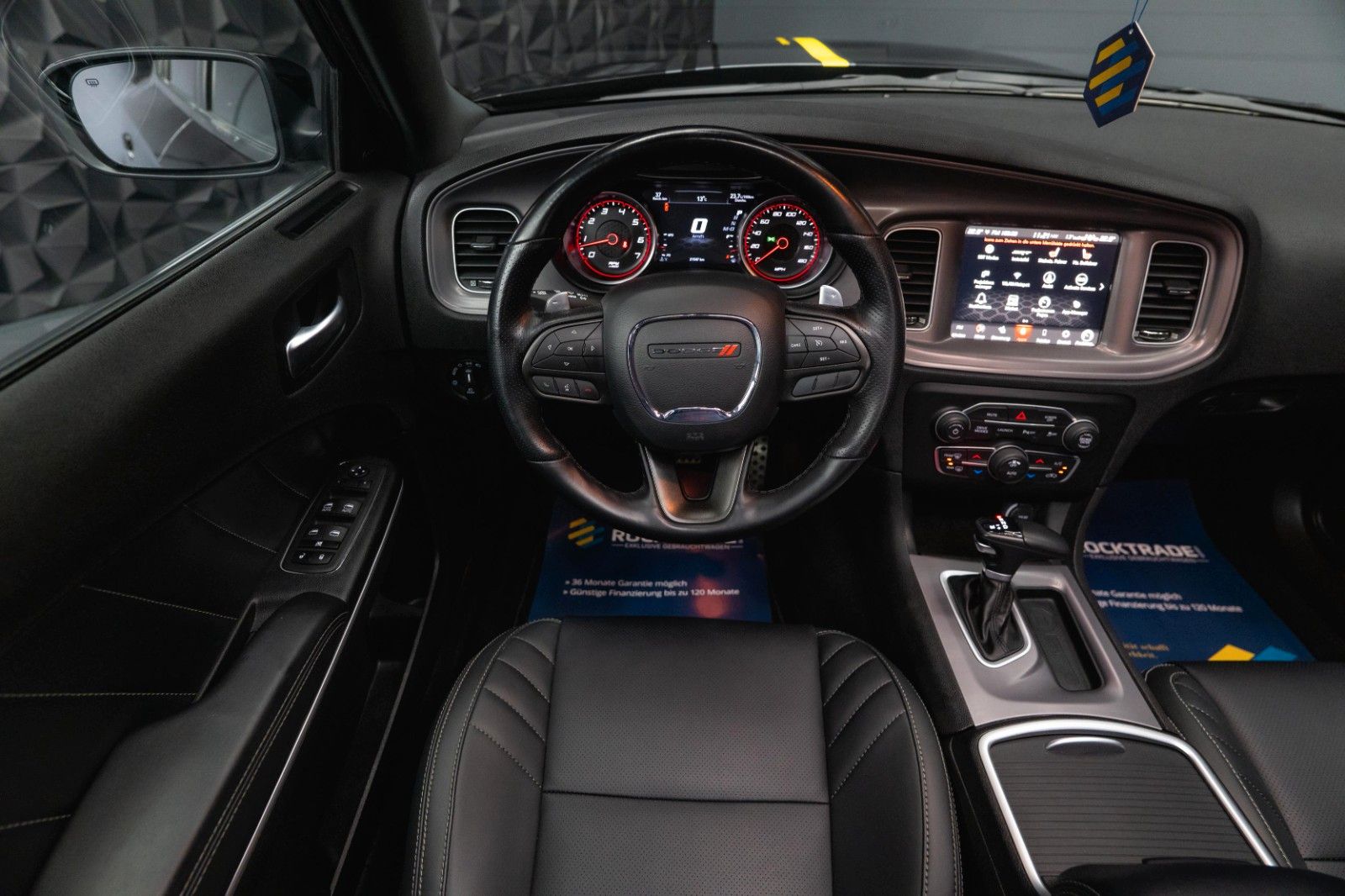 Fahrzeugabbildung Dodge Charger 6.4 V8 SRT 392 SCAT PACK Performance LED