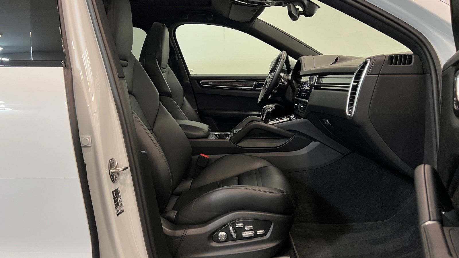 Porsche Cayenne Coupe Standh. AHK Luftf. Matrix 18W. HuD foto 15