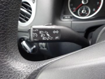 Volkswagen Tiguan - 11