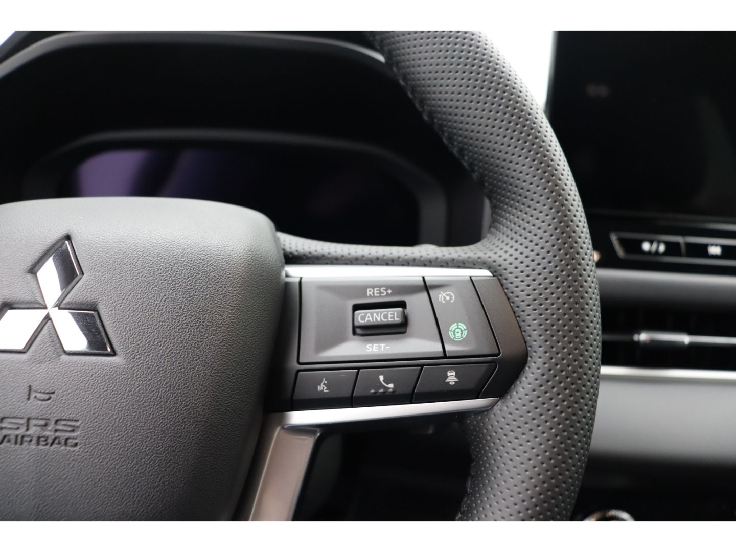 Fahrzeugabbildung Mitsubishi Plug-in Hybrid Outlander Diamant TOP Black mit L