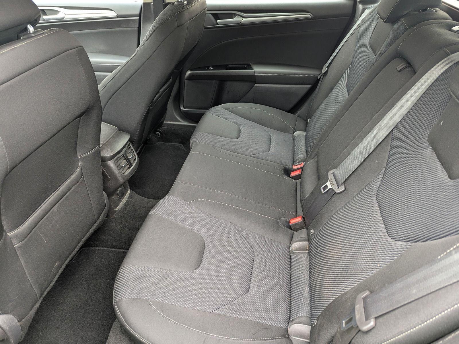 Ford Mondeo 2015 — photo 9