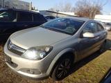 Opel Astra GTC 1.8 ECOTEC INNOVATION "110 Jahre" AT - Opel Astra: Coupe, 1.8