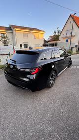 Toyota Corolla 2,0 Hybrid Lounge Touring Sports Lounge - Toyota Corolla: 2.0
