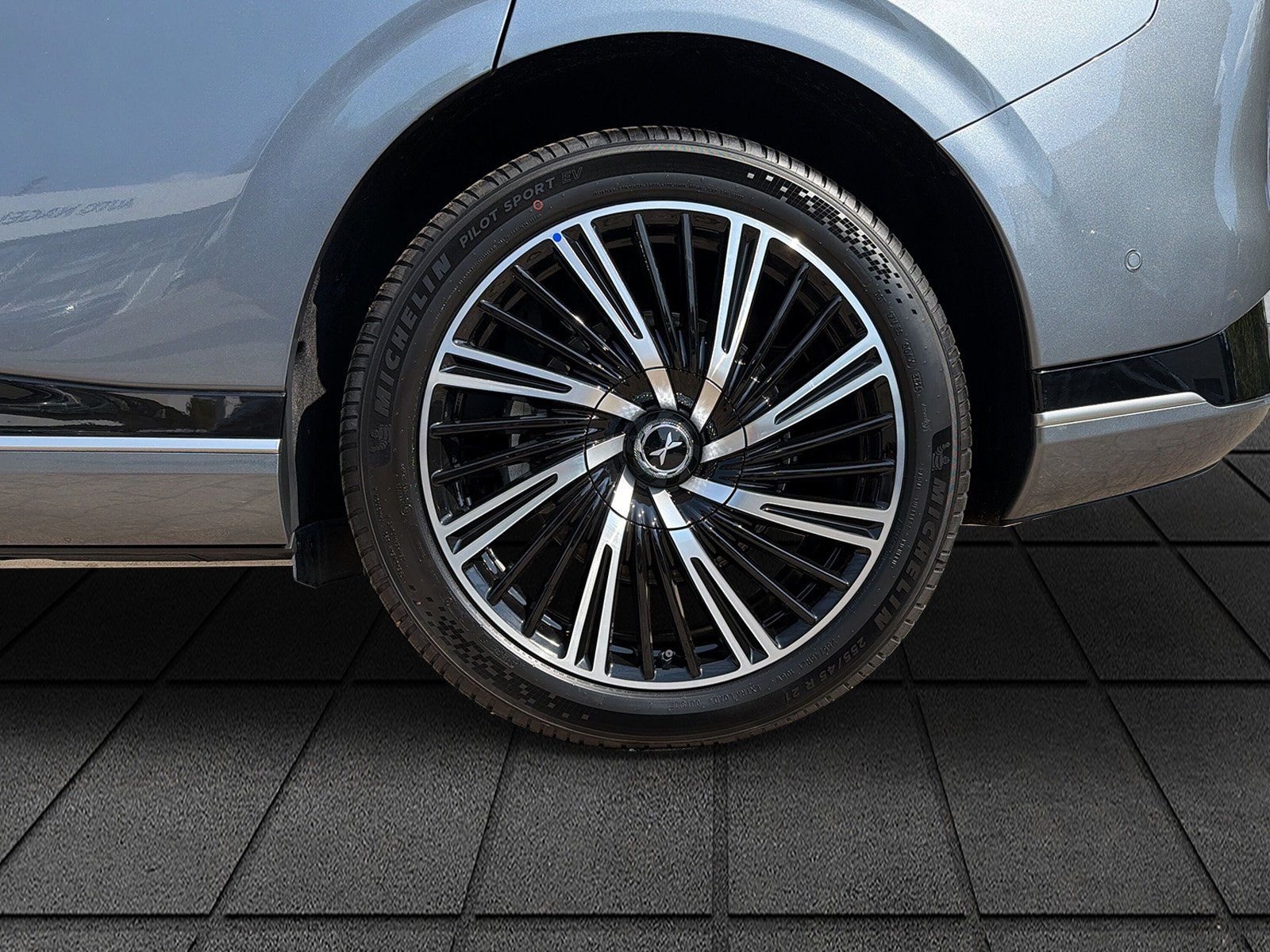 XPENG G9