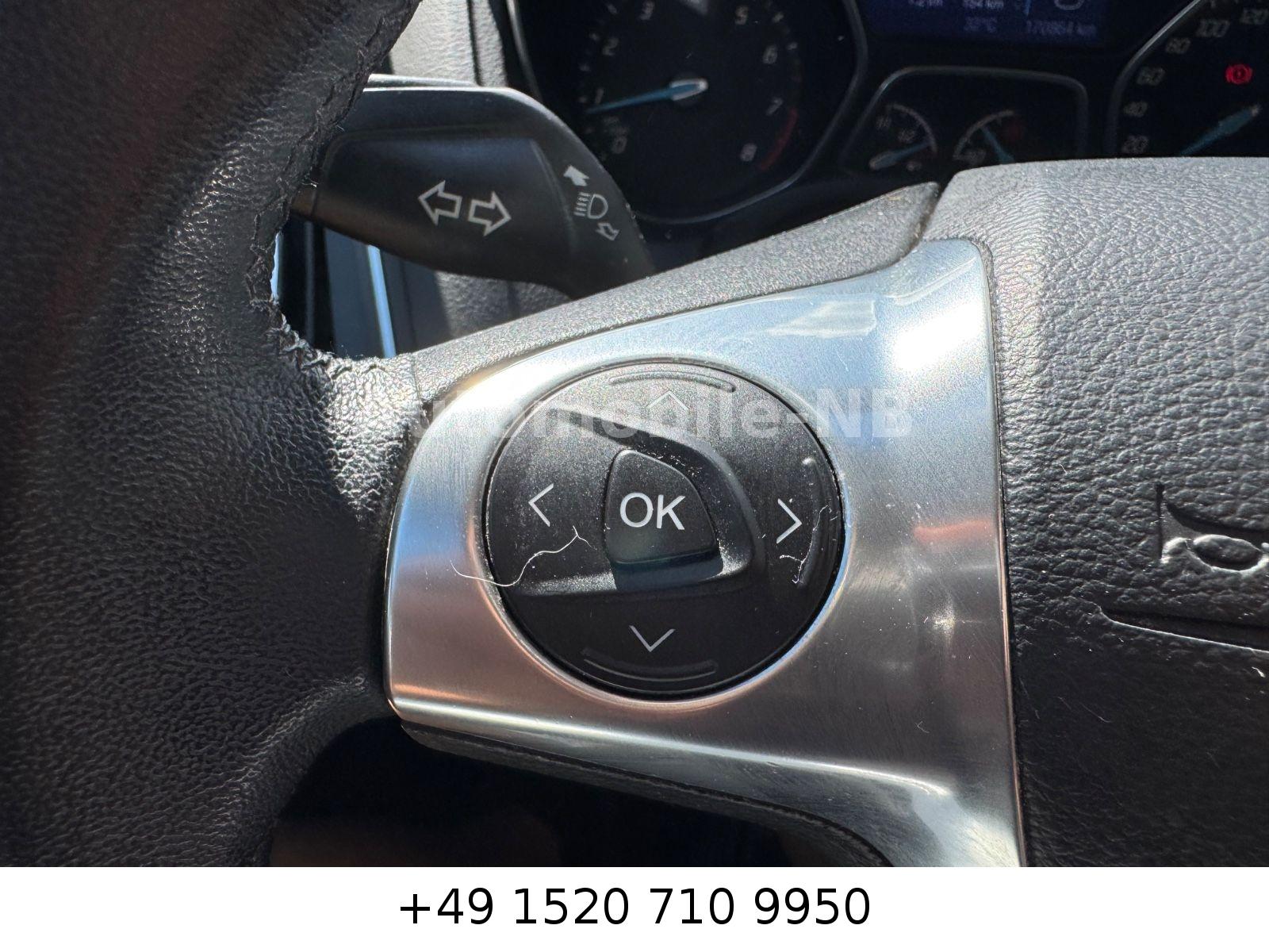 Ford Focus 2012 — photo 18